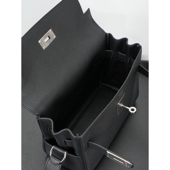 HERMÈS More