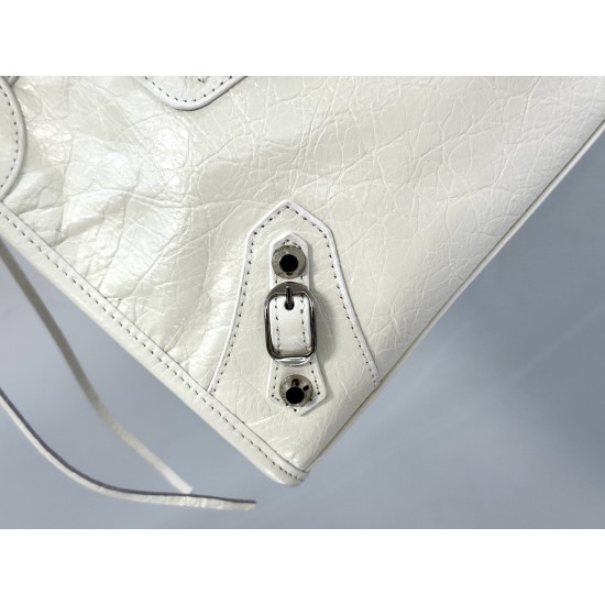 Balenciaga Le Cagole