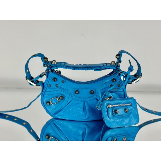 Balenciaga Le Cagole