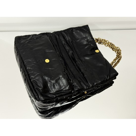 Balenciaga More ←