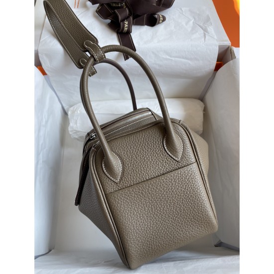 HERMÈS Lindy