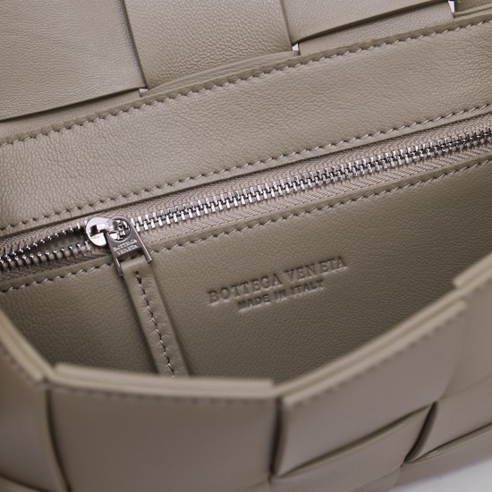 Bottega Veneta ​‍Cassette