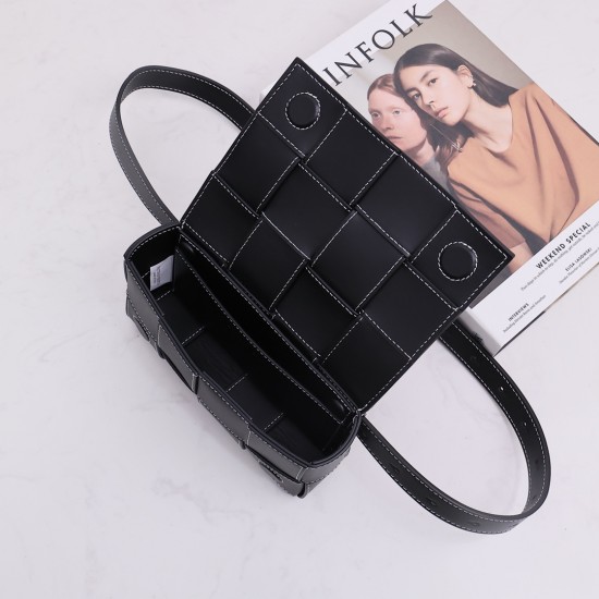Bottega Veneta ​‍Cassette
