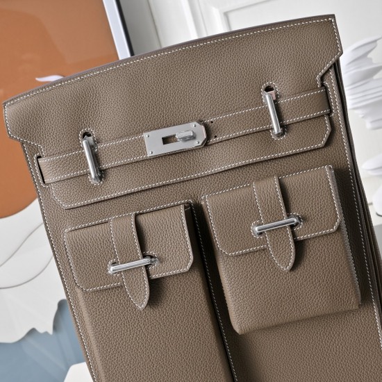 HERMÈS More