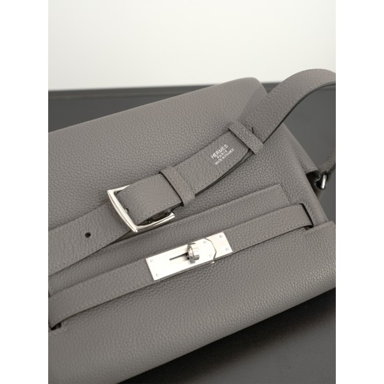 HERMÈS More