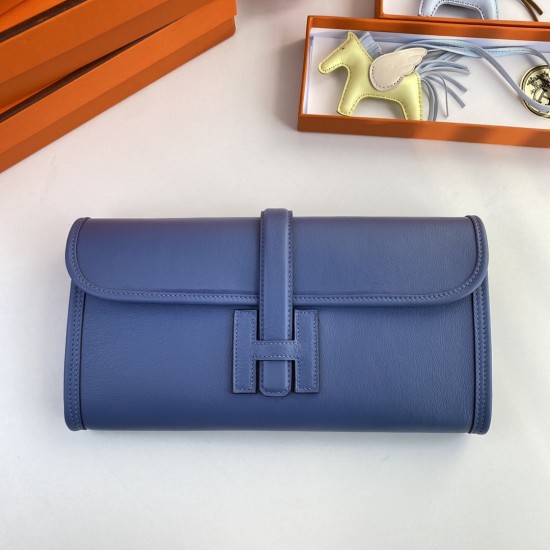 HERMÈS Clutchs