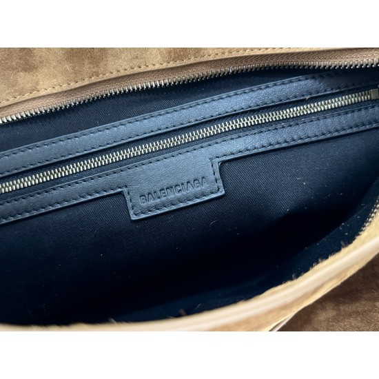 Balenciaga Le Cagole