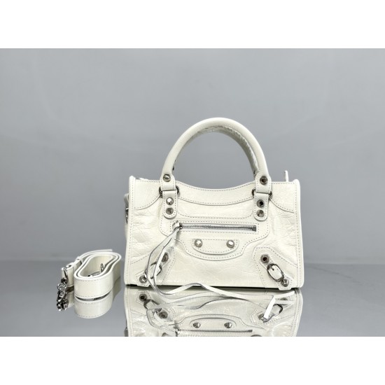 Balenciaga Le Cagole