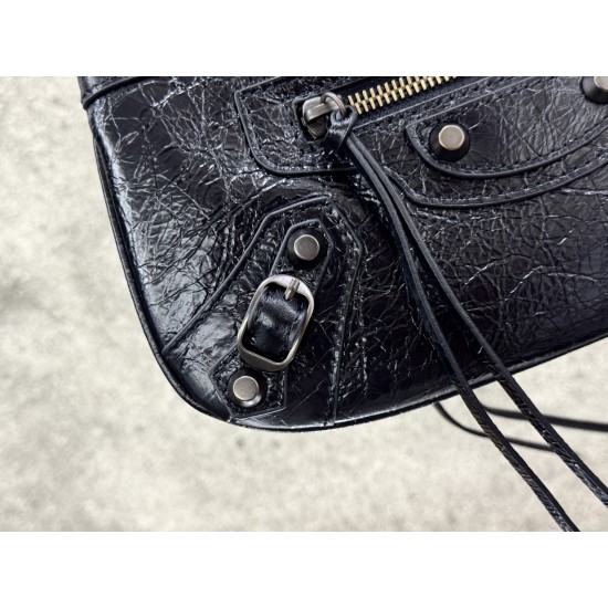 Balenciaga Le Cagole
