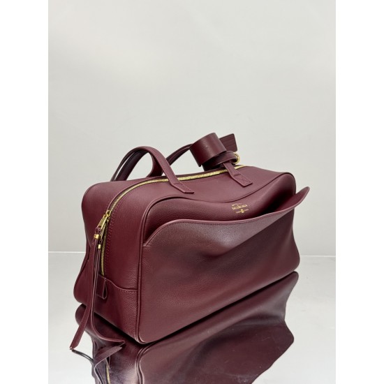 Balenciaga More ←