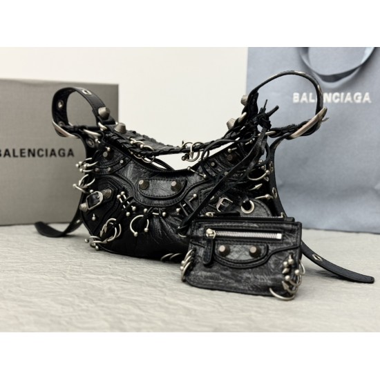 Balenciaga Le Cagole