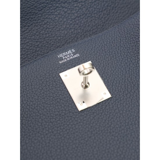 HERMÈS More