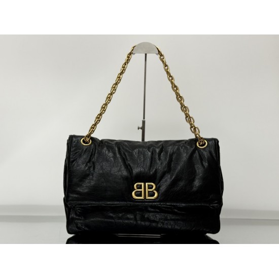 Balenciaga More ←