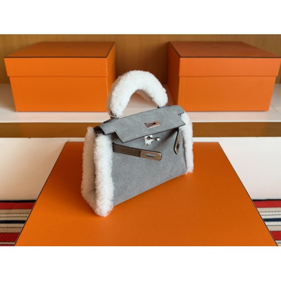 HERMÈS KELLY