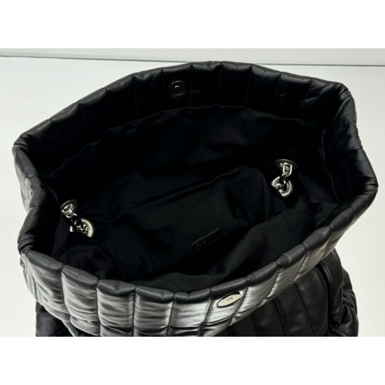 Balenciaga More ←
