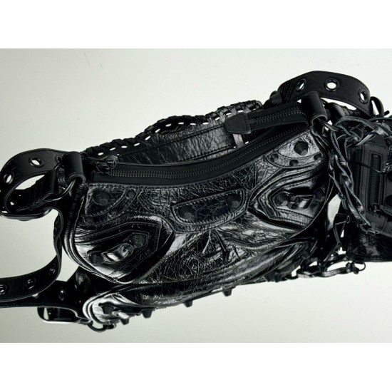 Balenciaga Le Cagole