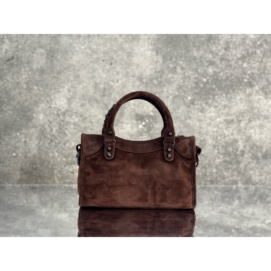 Balenciaga Le Cagole