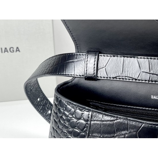 Balenciaga Downtown
