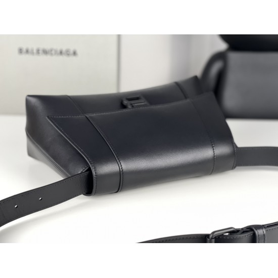 Balenciaga Downtown