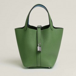 Style：Picotin lockColour：A8丝蓝绿/2T天堂蓝Size：18cmLeather：clemenceHardware：sliver菜篮18cm，丝蓝绿/天堂蓝，银扣，高级全手工专属定制‼️