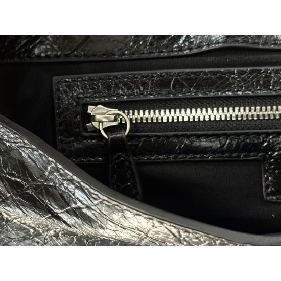 Balenciaga Le Cagole
