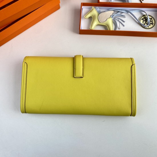 HERMÈS Clutchs