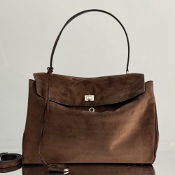 Balenciaga More ←