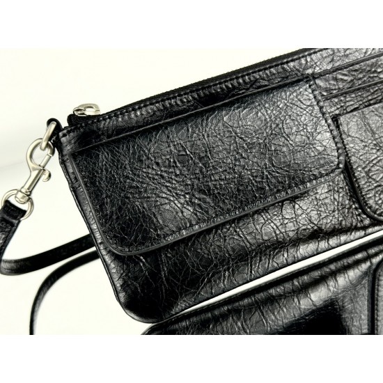 Balenciaga More ←
