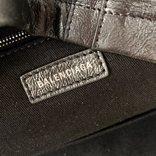 Balenciaga Le Cagole