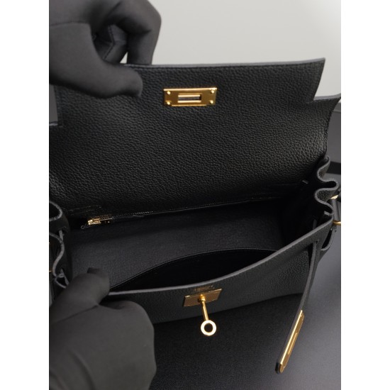 HERMÈS More