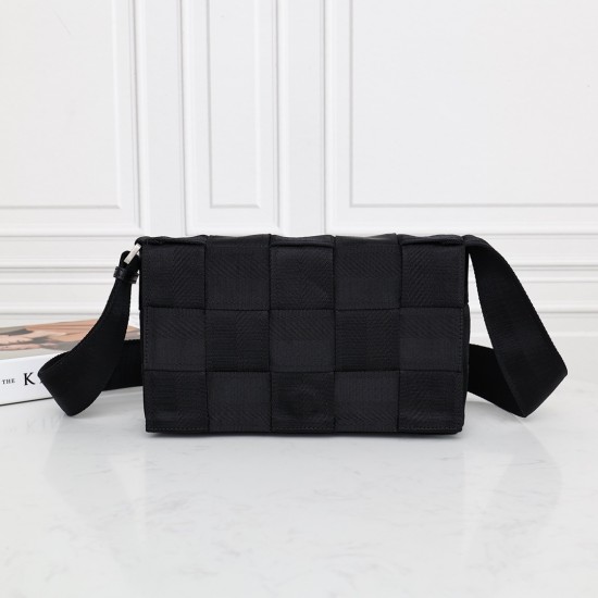 Bottega Veneta ​‍Cassette