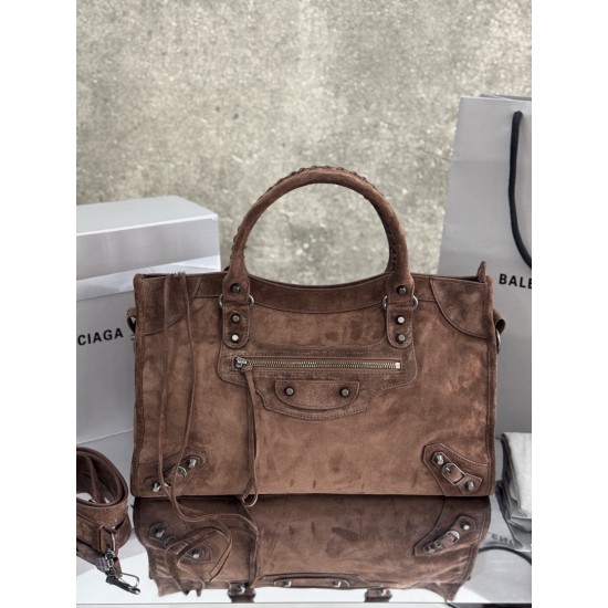 Balenciaga Le Cagole