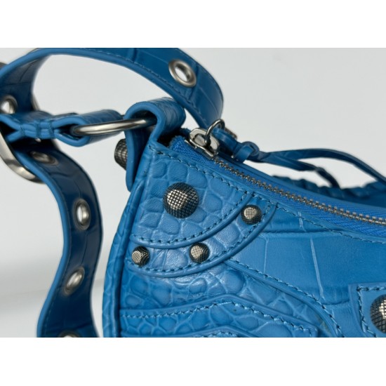 Balenciaga Le Cagole