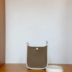 HERMÈS Evelyne