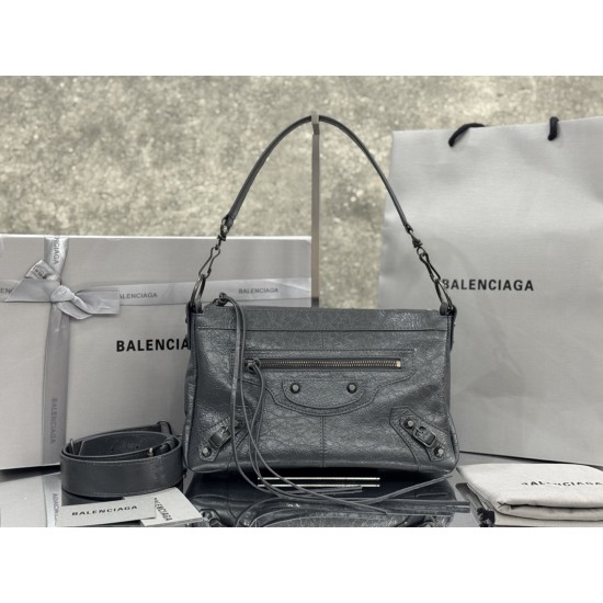 Balenciaga Le Cagole