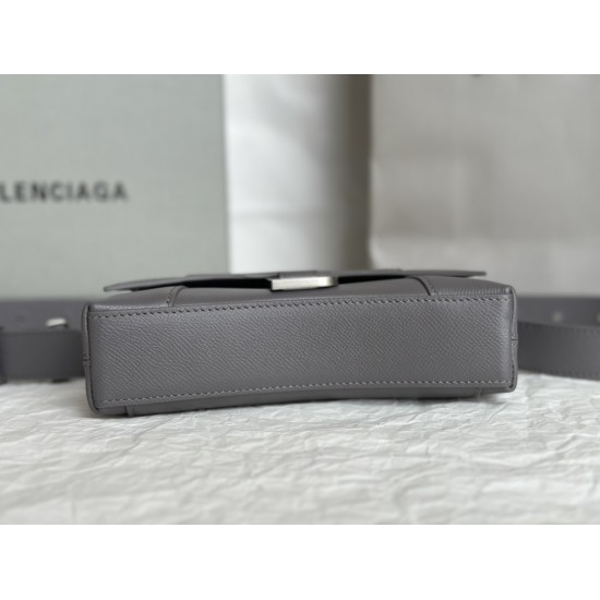 Balenciaga Downtown