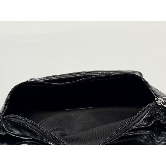 Balenciaga More ←