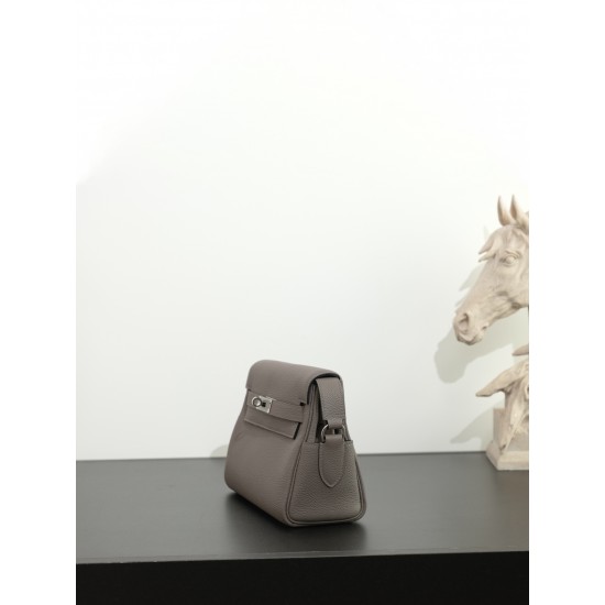 HERMÈS More