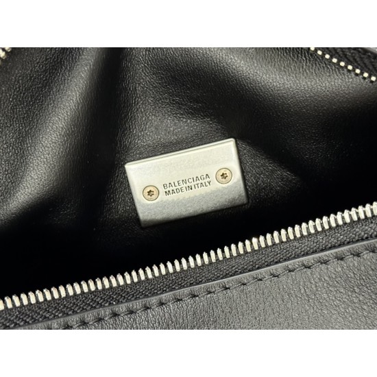 Balenciaga More ←