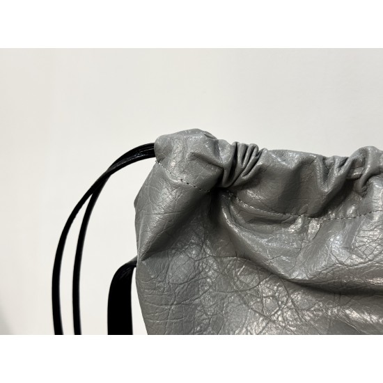Balenciaga More ←
