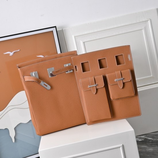 HERMÈS More
