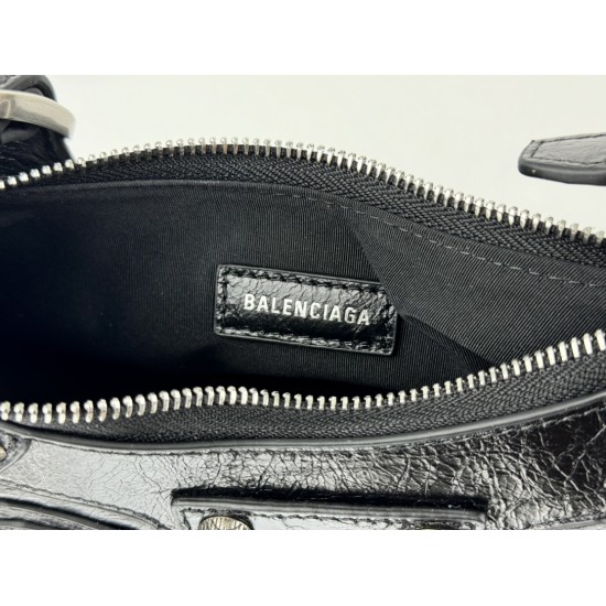 Balenciaga Le Cagole