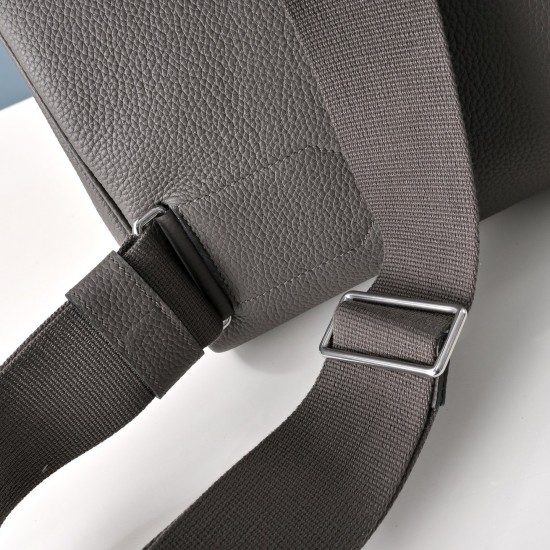 HERMÈS More