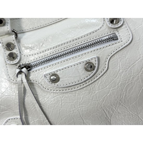 Balenciaga Le Cagole