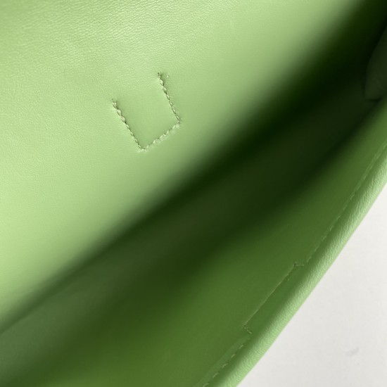 HERMÈS Clutchs
