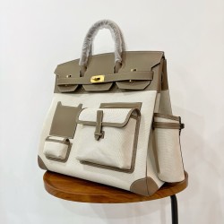 HERMÈS More
