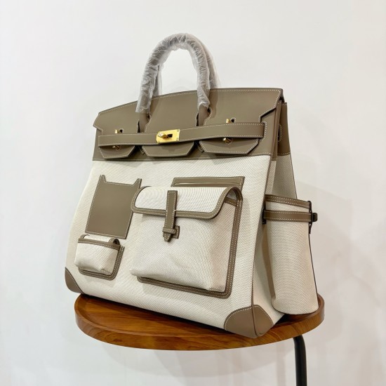 HERMÈS More
