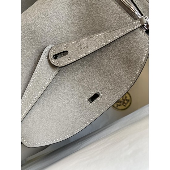 HERMÈS Lindy