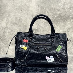 Balenciaga Le Cagole