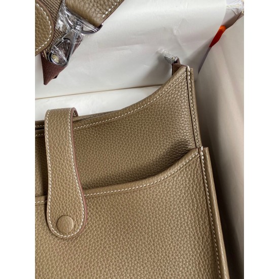 HERMÈS Evelyne
